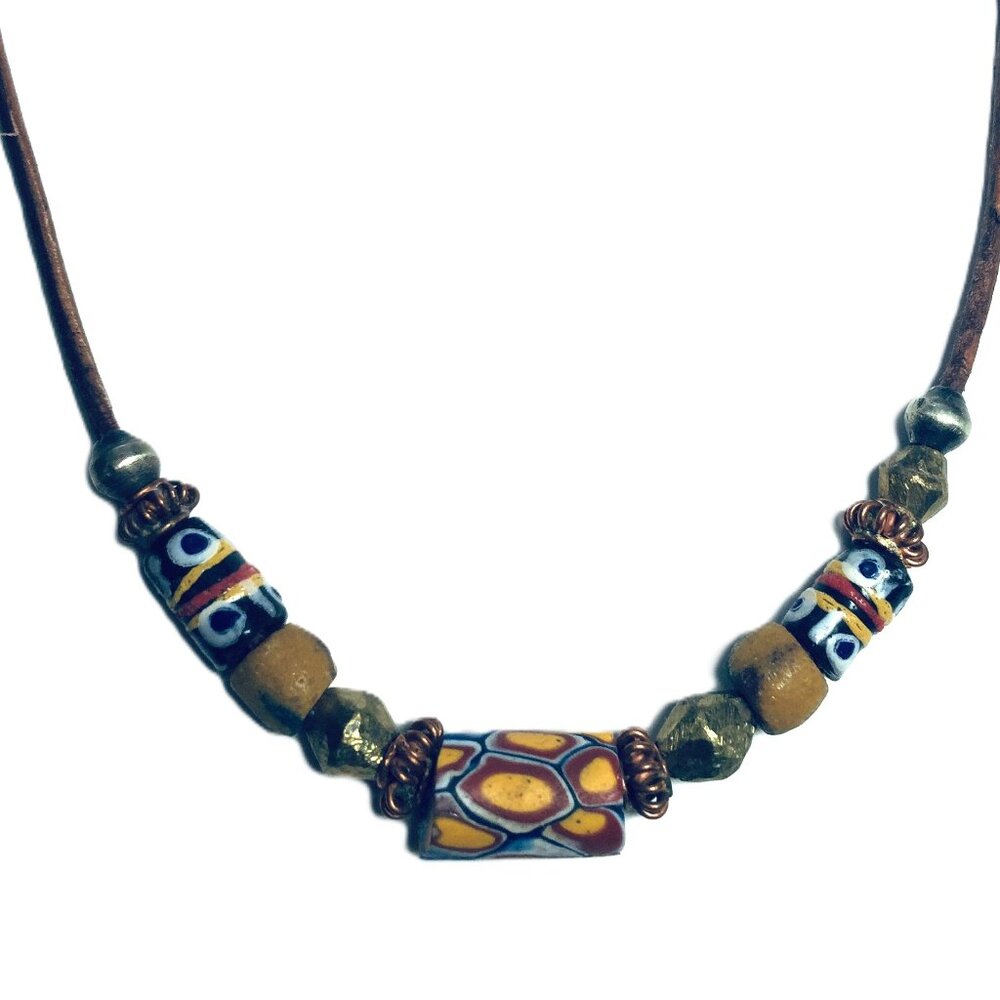 Men's and Women's Choker - Detail